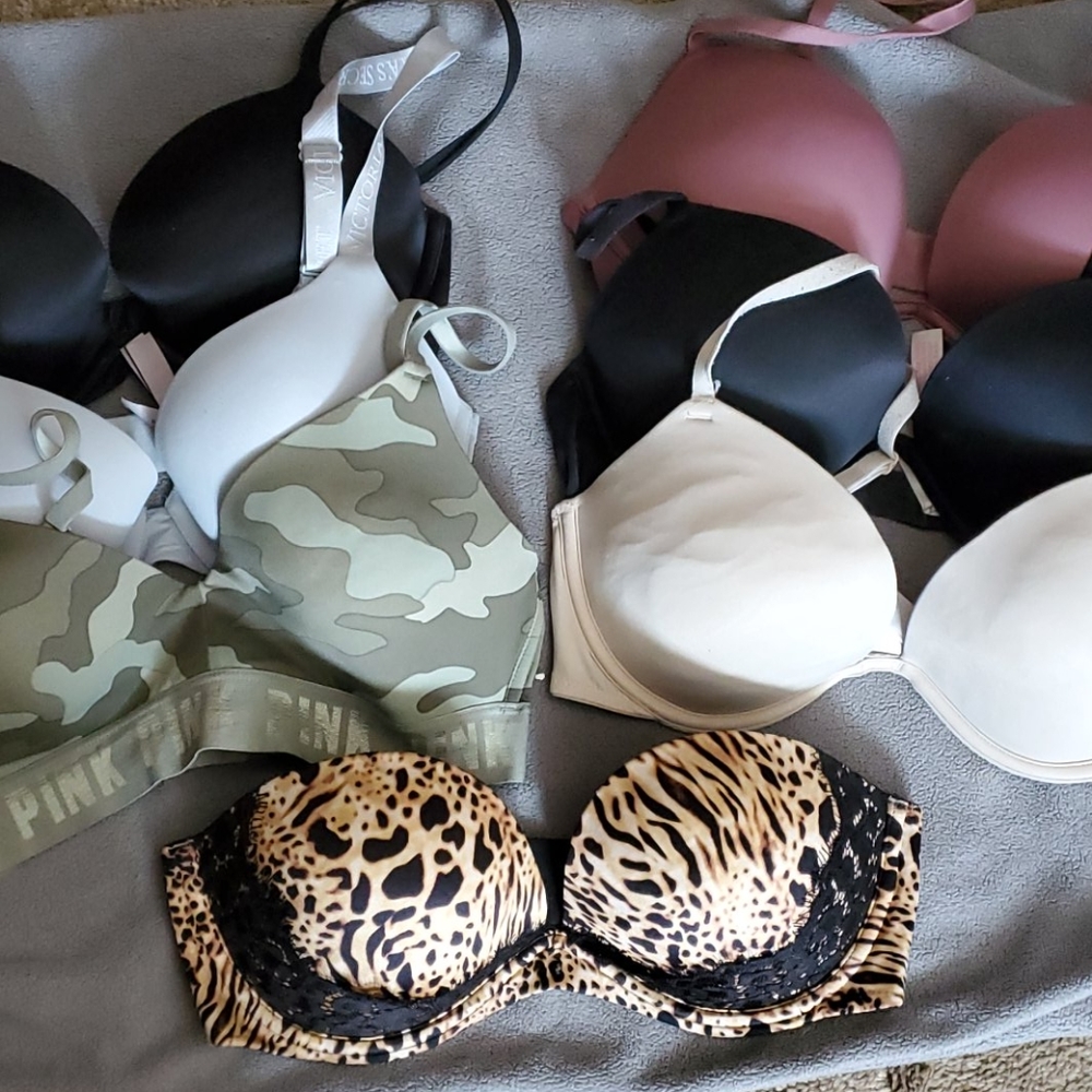 7 Victoria Secret  32D